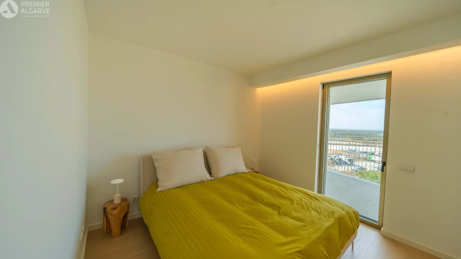 Apartamento T3 para Venda em Faro (Sé e São Pedro) Foto 12
