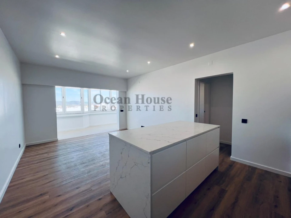 Apartamento T1 para Venda em Quarteira Foto 3