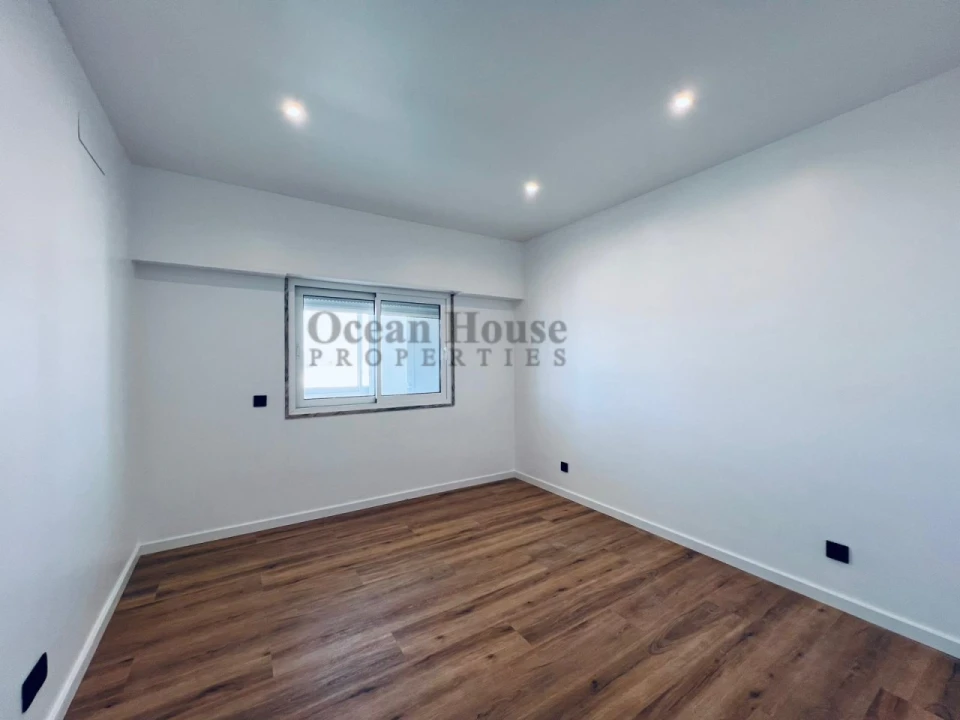 Apartamento T1 para Venda em Quarteira Foto 7