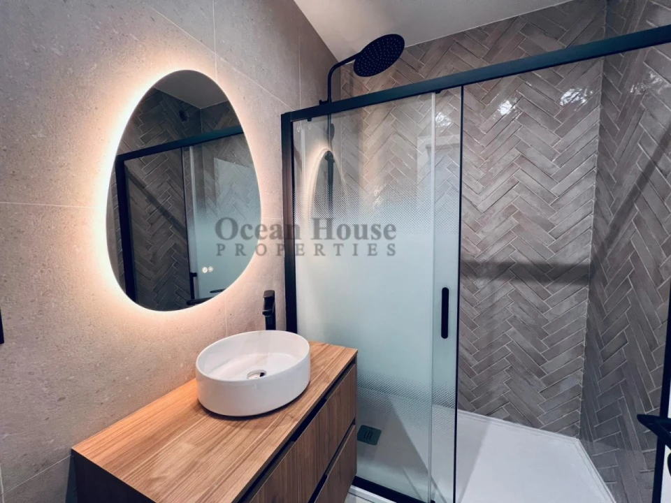 Apartamento T1 para Venda em Quarteira Foto 8