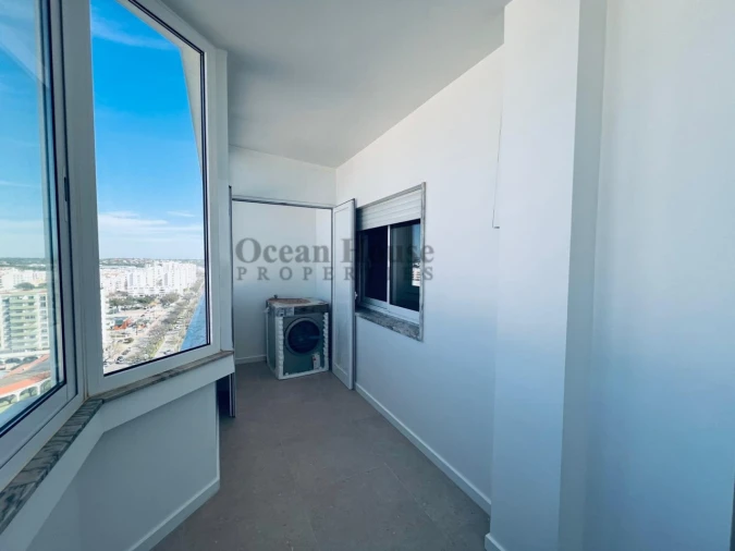 Apartamento T1 para Venda em Quarteira Foto 10