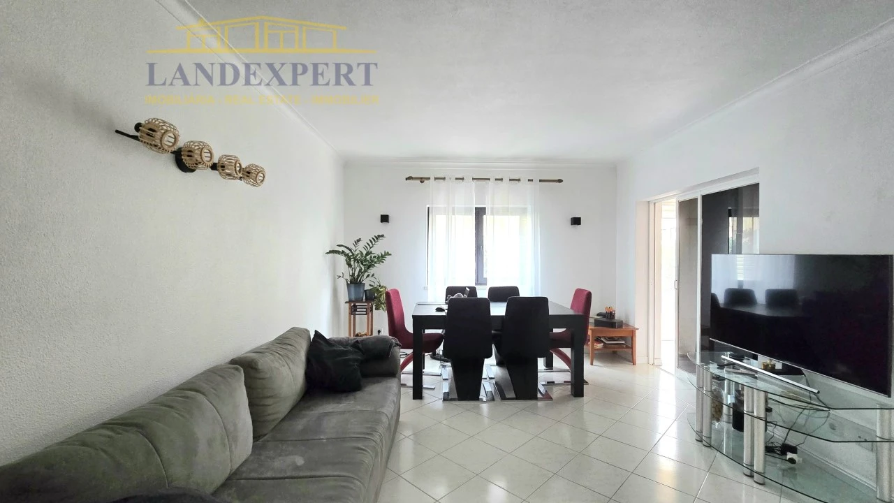 Apartamento T1 para Venda em Armação de Pera Foto 3