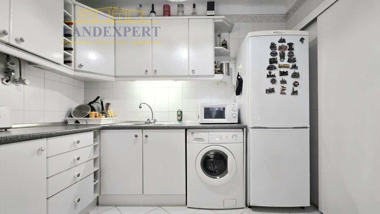 Apartamento T1 para Venda em Armação de Pera Foto 4