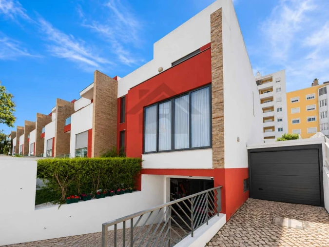 Moradia T3 para Venda em Portimão Foto 2