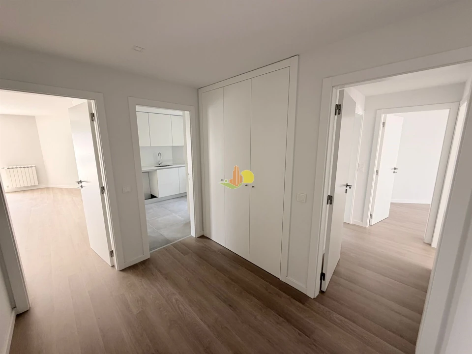 Apartamento T2 para Venda em Buarcos Foto 2