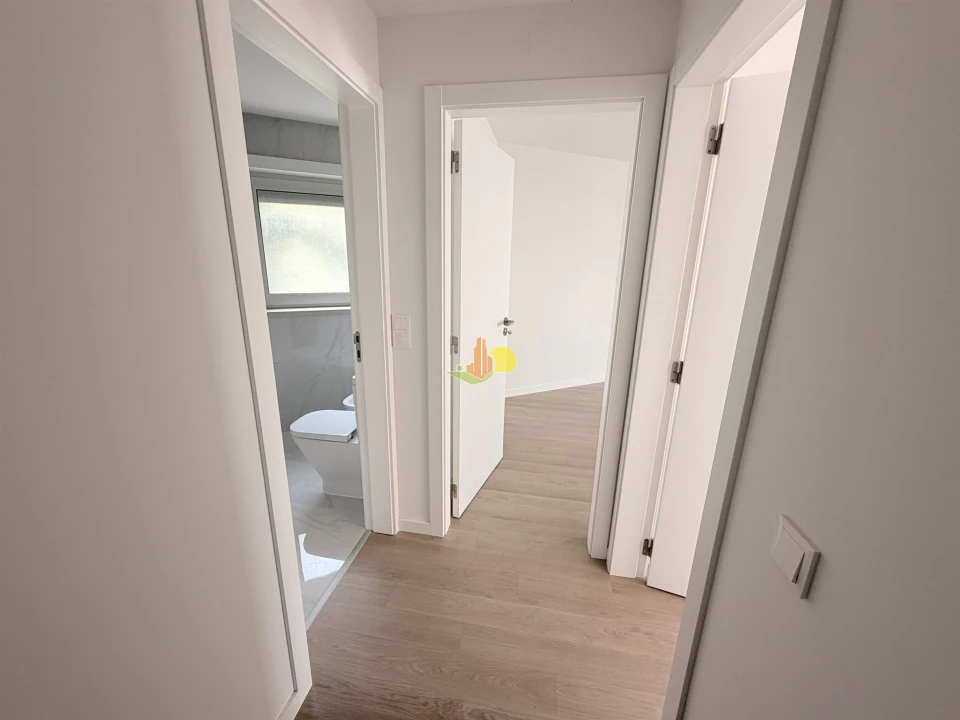 Apartamento T2 para Venda em Buarcos Foto 11