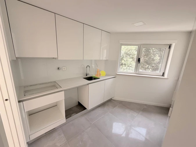 Apartamento T2 para Venda em Buarcos Foto 8