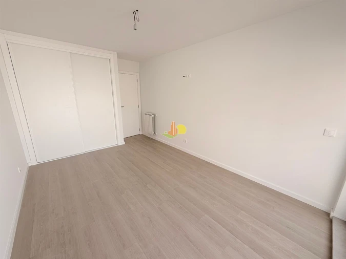 Apartamento T2 para Venda em Buarcos Foto 14