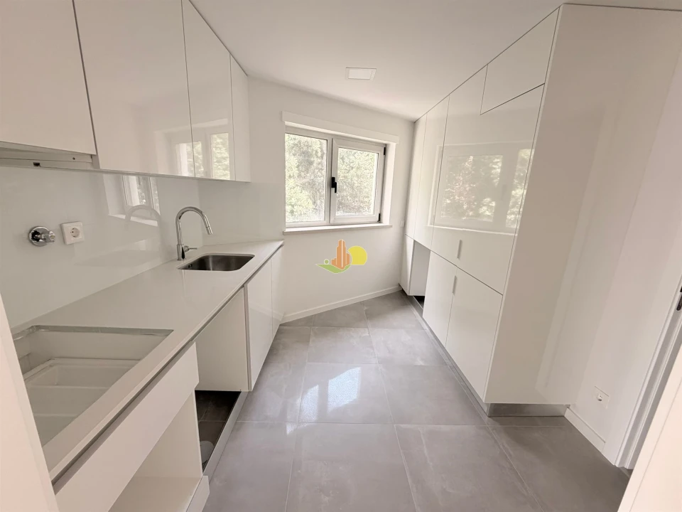 Apartamento T2 para Venda em Buarcos Foto 9