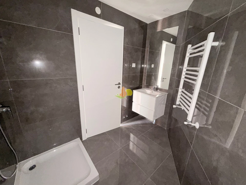 Apartamento T2 para Venda em Buarcos Foto 24