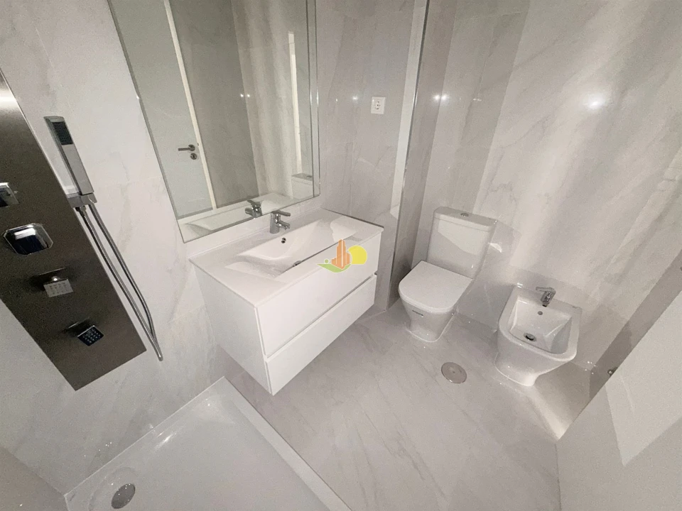 Apartamento T2 para Venda em Buarcos Foto 17