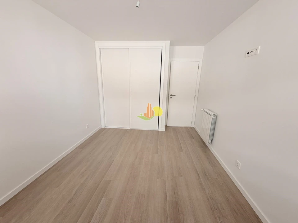 Apartamento T2 para Venda em Buarcos Foto 12