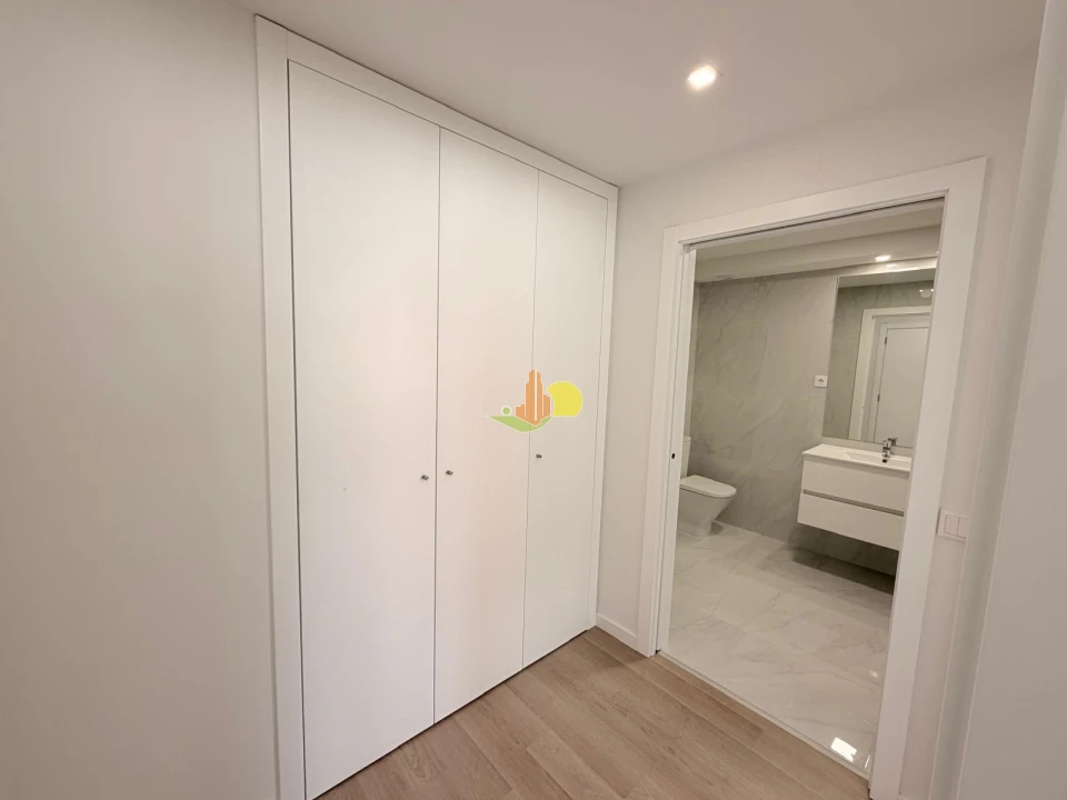 Apartamento T2 para Venda em Buarcos Foto 14