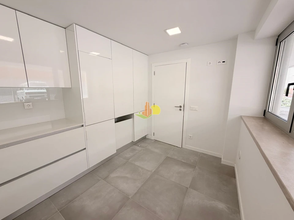 Apartamento T2 para Venda em Buarcos Foto 4
