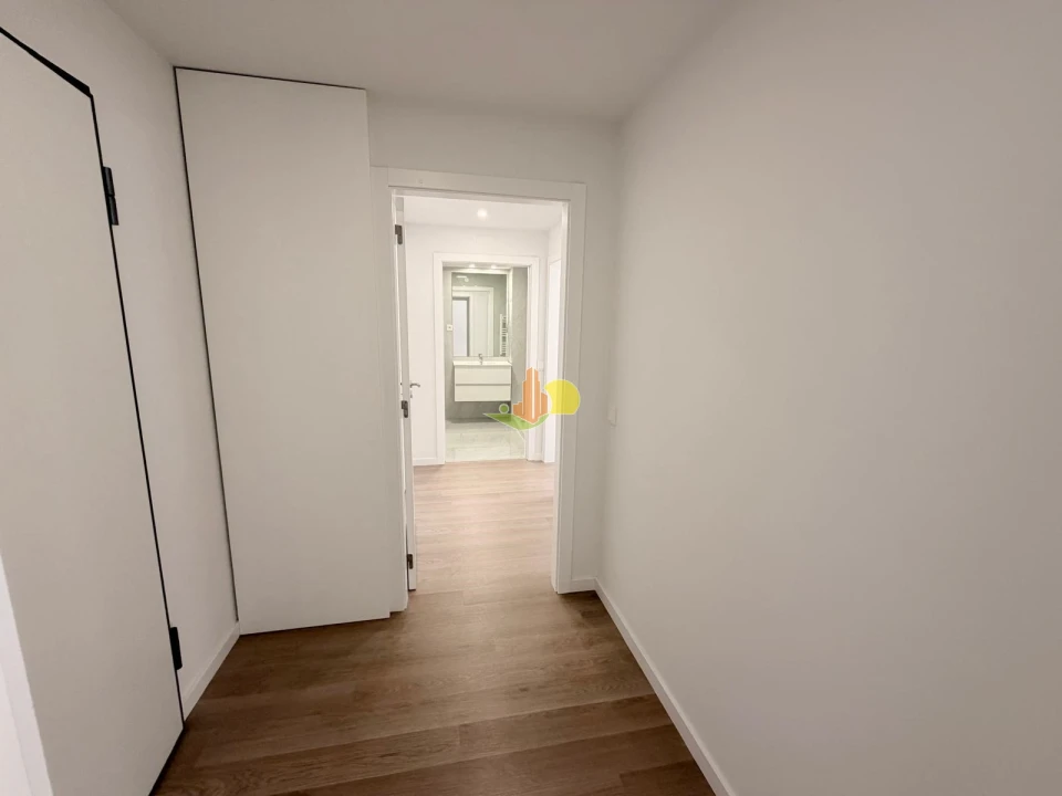 Apartamento T2 para Venda em Buarcos Foto 9