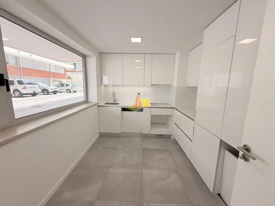 Apartamento T2 para Venda em Buarcos Foto 2