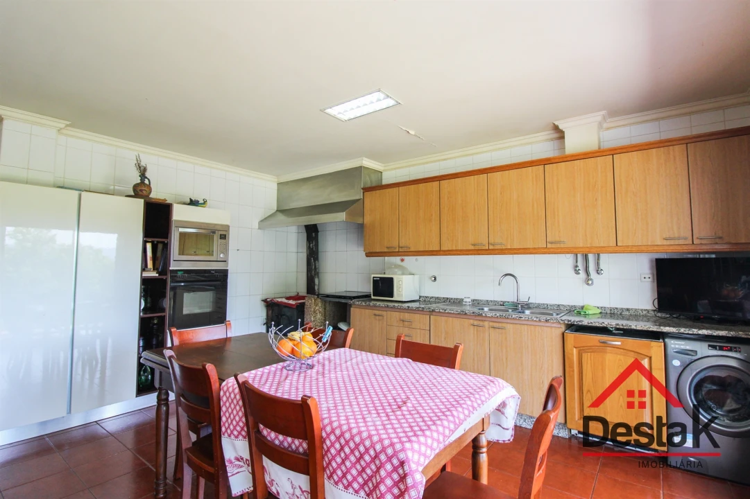 Moradia T3 para Venda em Carvalhais e Candal Foto 13