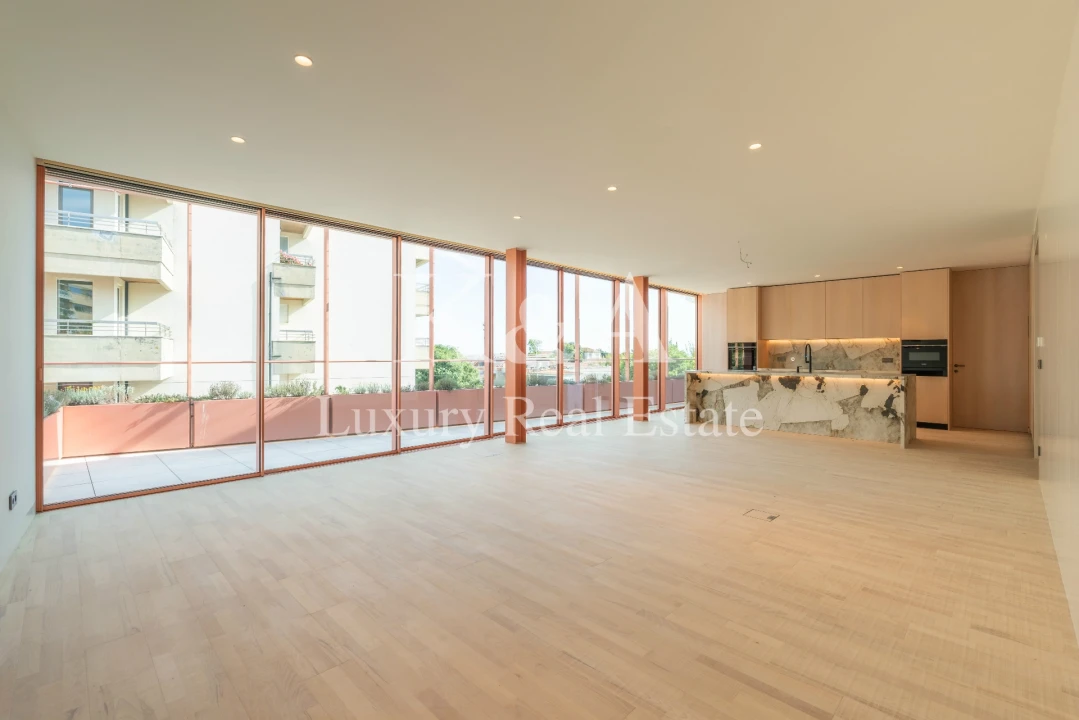 Apartamento T4 para Venda em Aldoar, Foz do Douro e Nevogilde Foto 3