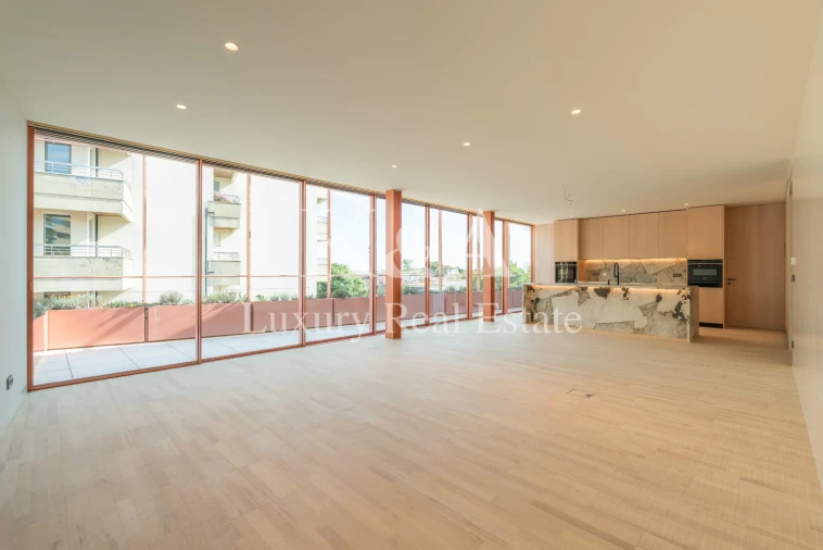 Apartamento T4 para Venda em Aldoar, Foz do Douro e Nevogilde Foto 3