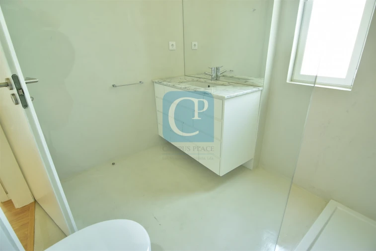 Apartamento T2 para Arrendamento em Lordelo do Ouro e Massarelos Foto 23