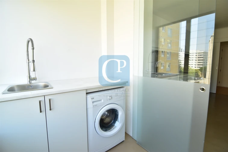Apartamento T2 para Arrendamento em Lordelo do Ouro e Massarelos Foto 25