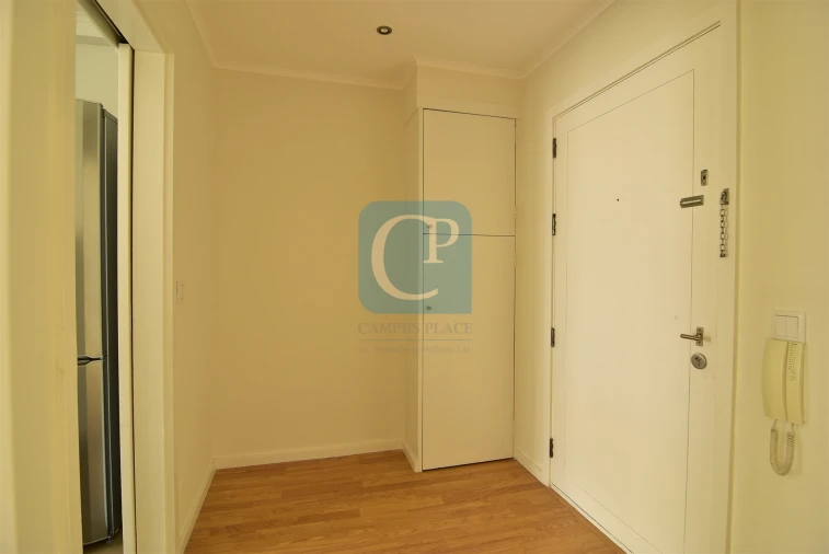 Apartamento T2 para Arrendamento em Lordelo do Ouro e Massarelos Foto 5