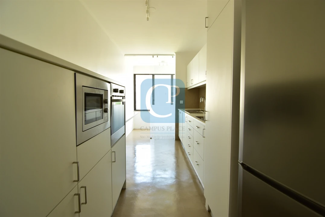 Apartamento T2 para Arrendamento em Lordelo do Ouro e Massarelos Foto 8