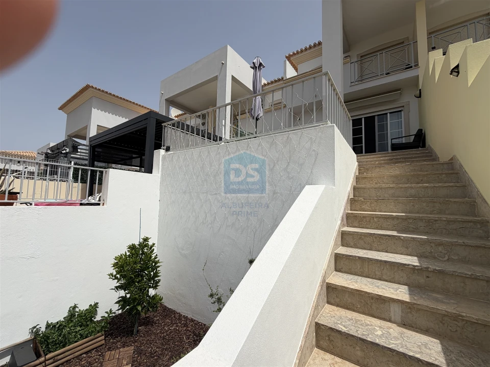 Moradia T2 para Venda em Albufeira e Olhos de Água Foto 11