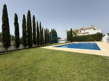 Moradia T2 para Venda em Albufeira e Olhos de Água