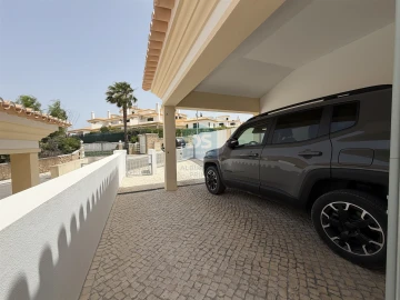 Moradia T2 para Venda em Albufeira e Olhos de Água