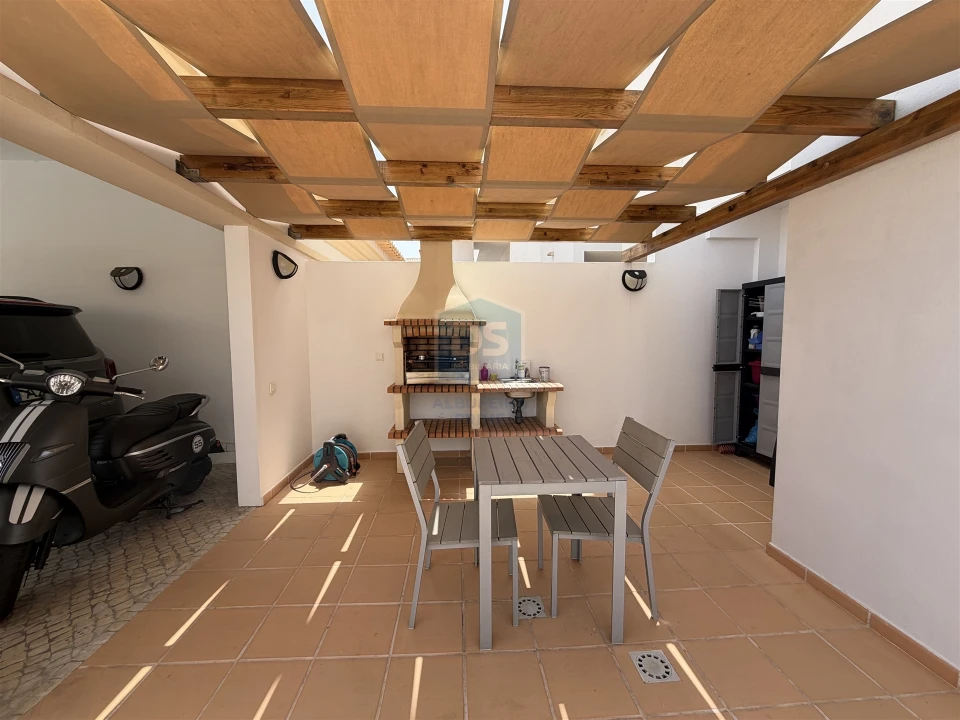 Moradia T2 para Venda em Albufeira e Olhos de Água Foto 7