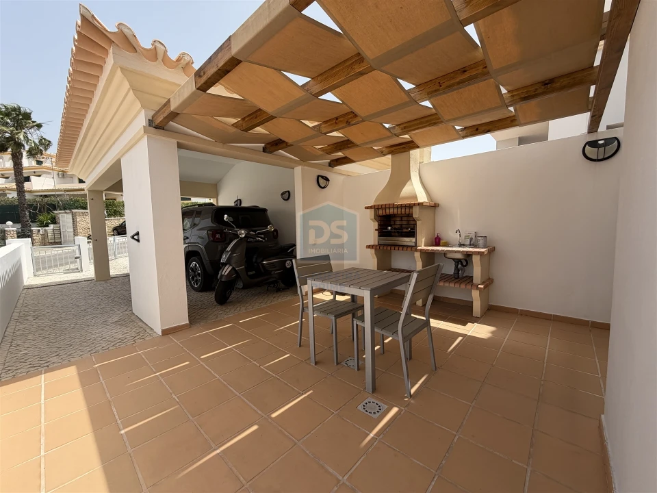 Moradia T2 para Venda em Albufeira e Olhos de Água Foto 6