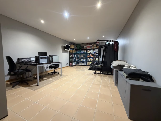 Moradia T2 para Venda em Albufeira e Olhos de Água Foto 47