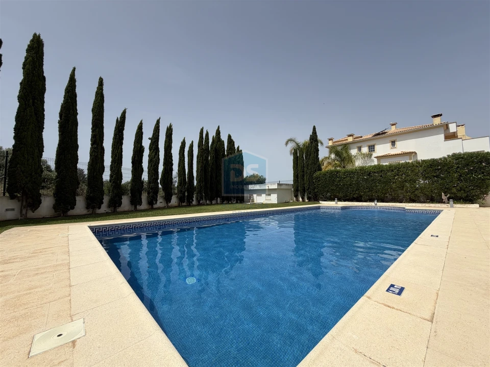 Moradia T2 para Venda em Albufeira e Olhos de Água Foto 2