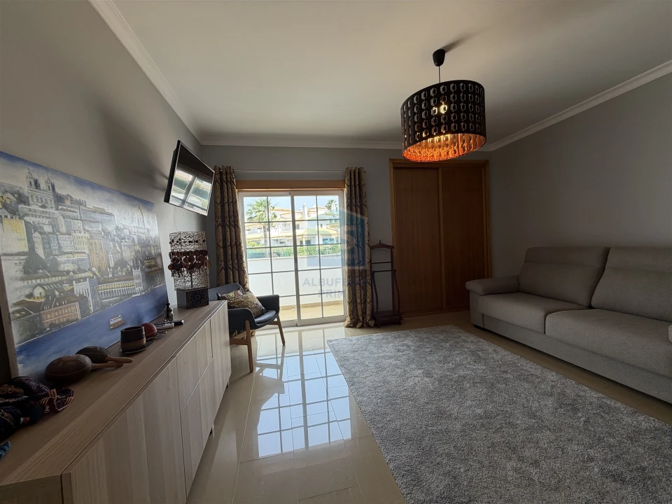 Moradia T2 para Venda em Albufeira e Olhos de Água Foto 44
