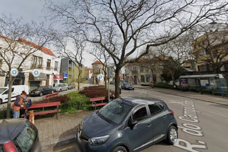 Apartamento T2 para Venda em Paranhos Foto 5