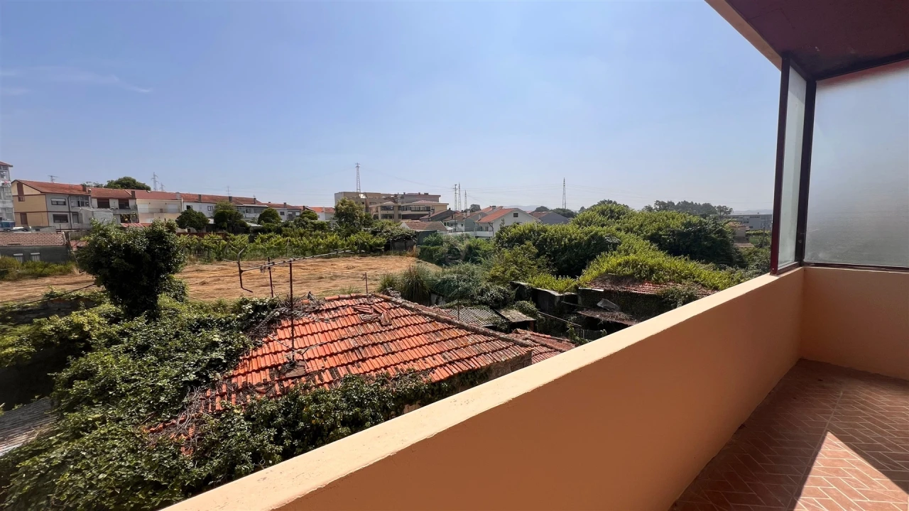 Apartamento T2 para Venda em Rio Tinto Foto 14