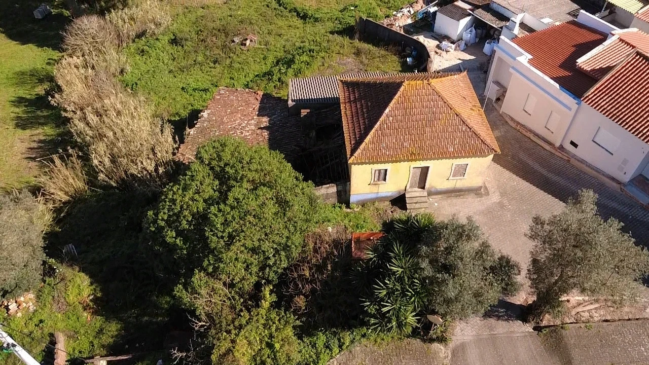 Moradia T3 para Venda em Miragaia e Marteleira Foto 16