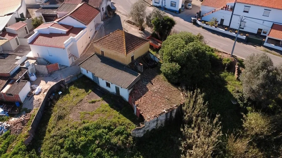 Moradia T3 para Venda em Miragaia e Marteleira Foto 15