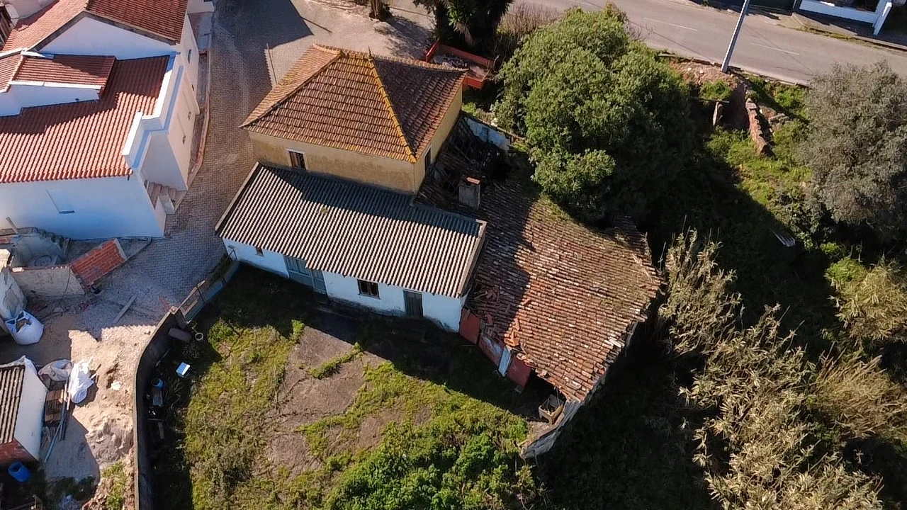 Moradia T3 para Venda em Miragaia e Marteleira Foto 13