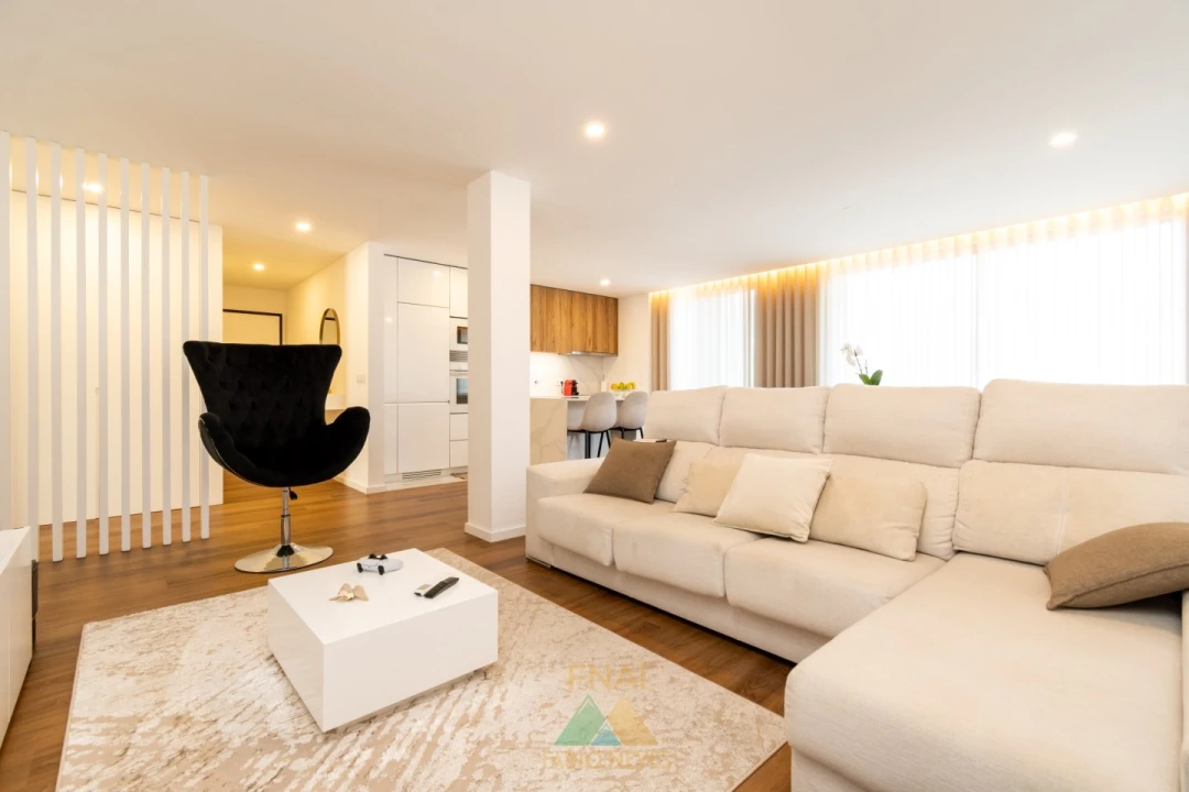 Apartamento T3 para Venda em Vade (São Tome) Foto 2