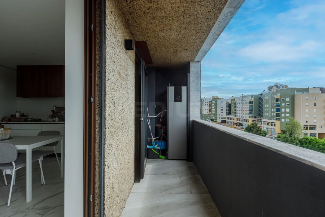 Apartamento T1 para Venda em Antas e Abade de Vermoim Foto 9
