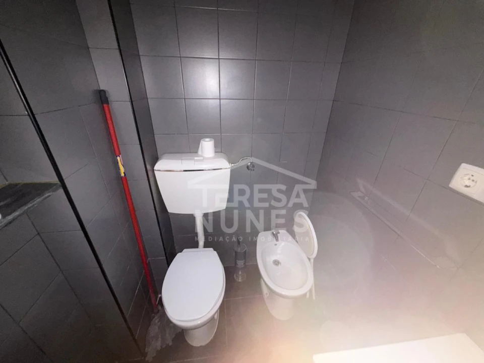 Apartamento T3 para Venda em Seixal, Arrentela e Aldeia de Paio Pires Foto 9