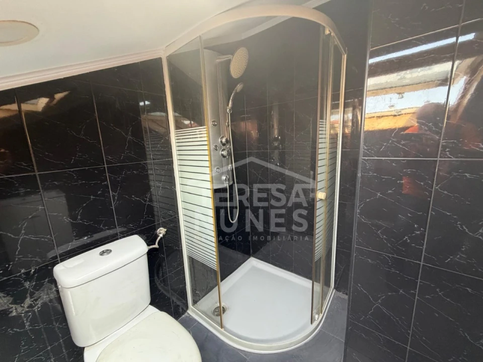 Apartamento T3 para Venda em Seixal, Arrentela e Aldeia de Paio Pires Foto 18