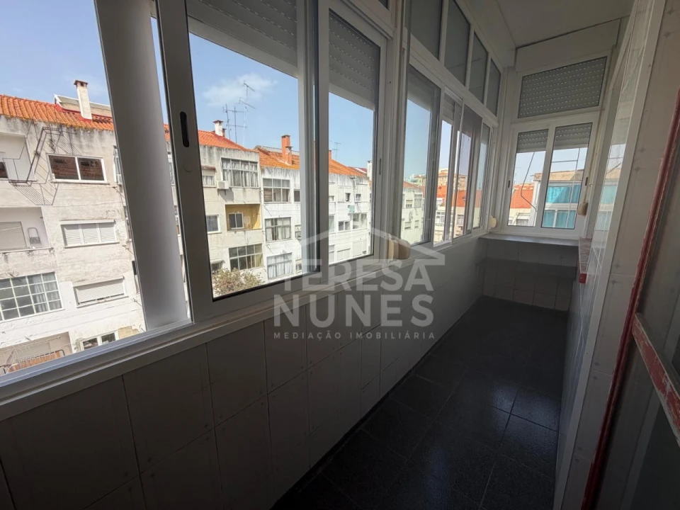 Apartamento T3 para Venda em Seixal, Arrentela e Aldeia de Paio Pires Foto 22