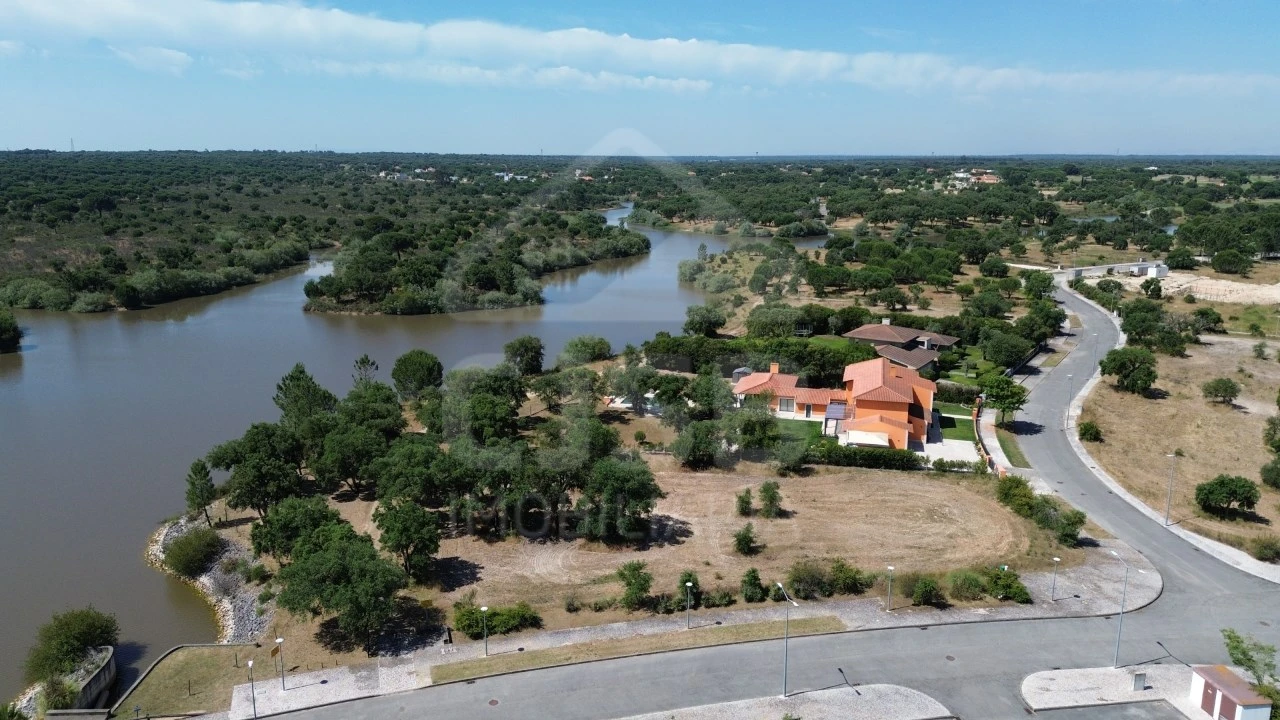 Terreno para Venda em Santo Estêvão Foto 1