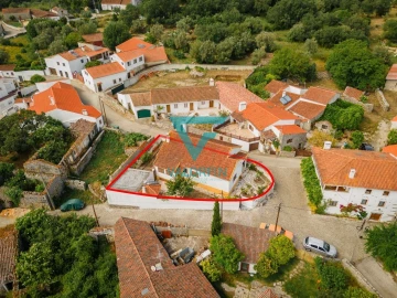 Moradia T2 para Venda em Alvados e Alcaria