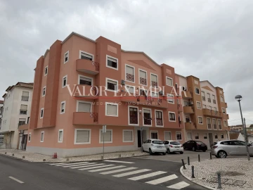 Garagem para Venda em Alcochete