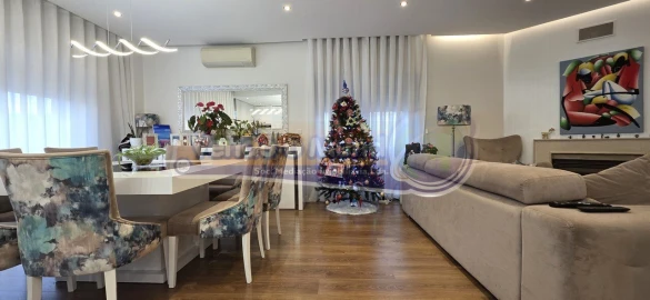Apartamento T5 para Venda em Alverca do Ribatejo e Sobralinho