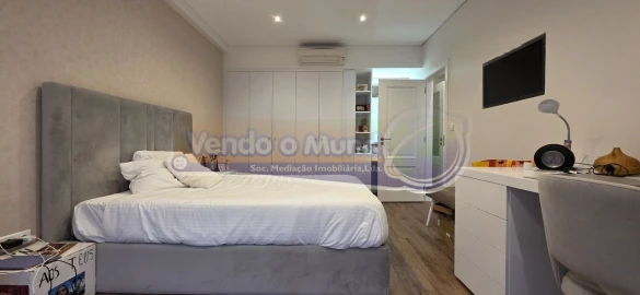 Apartamento T5 para Venda em Alverca do Ribatejo e Sobralinho